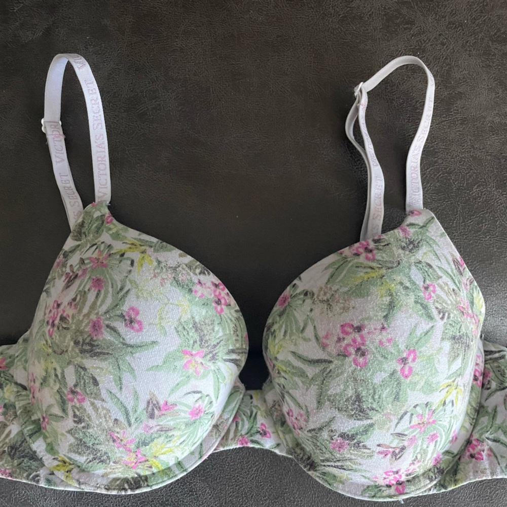 Victoria secret white floral bra 36B